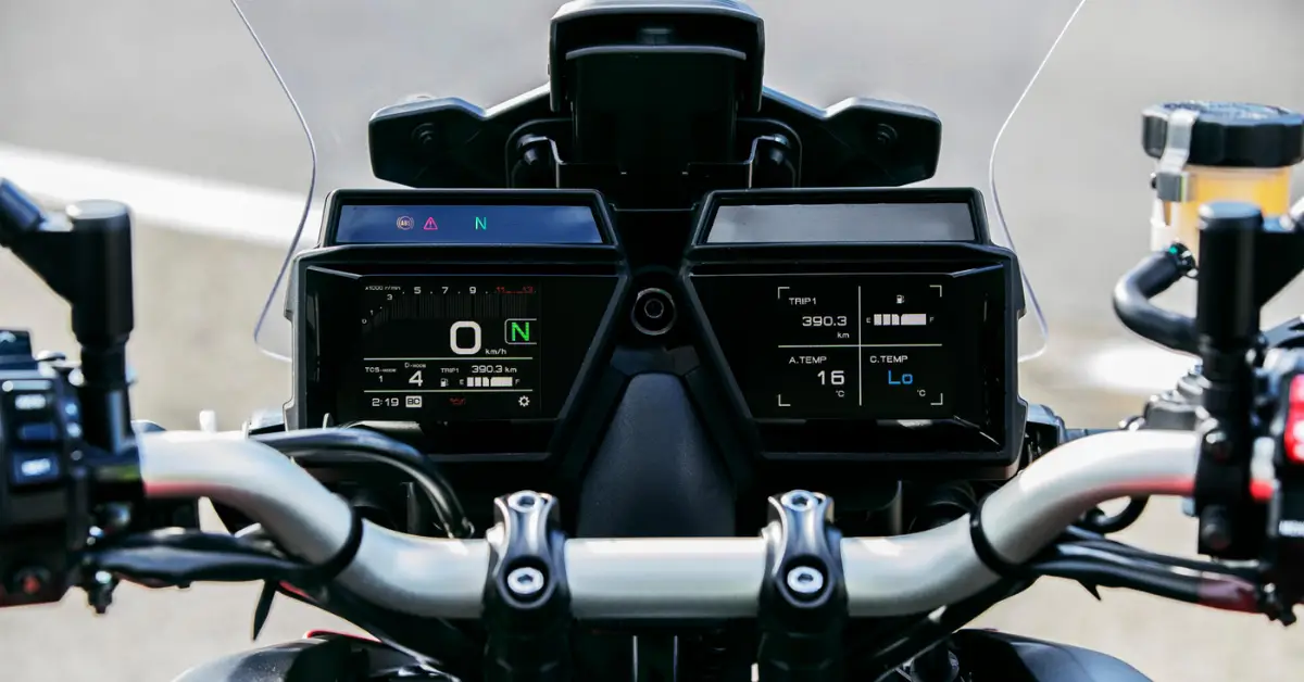 Yamaha tracer 9 - etkin motor 3,5 inç İkiz TFT Gösterge
