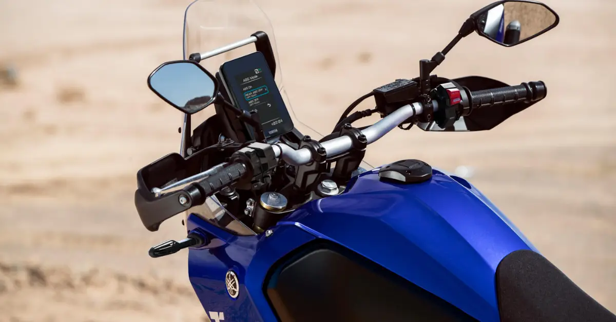 Yamaha tenere 700 - etkin motor İnce Tasarımlı, Uzun Menzilli Yakıt Deposu