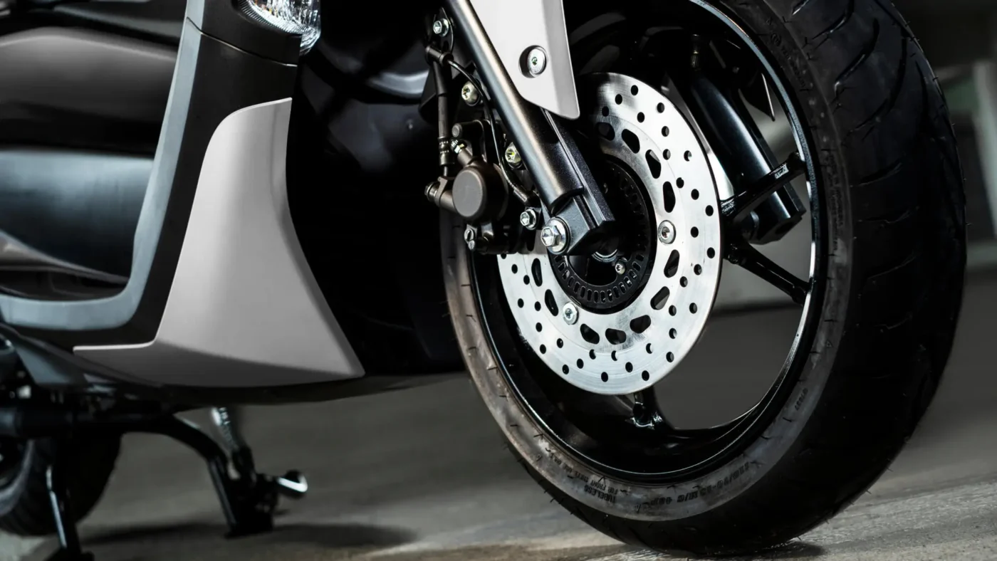 Yamaha nmax 125 - etkin motor Yamaha Nmax 125 ABS Özellikli Ön ve Arka Disk Frenler