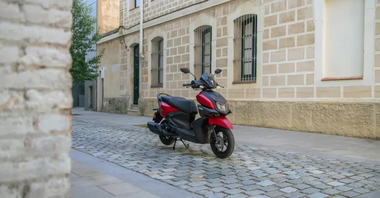 Yamaha RayZR 125 - Etkin Motor