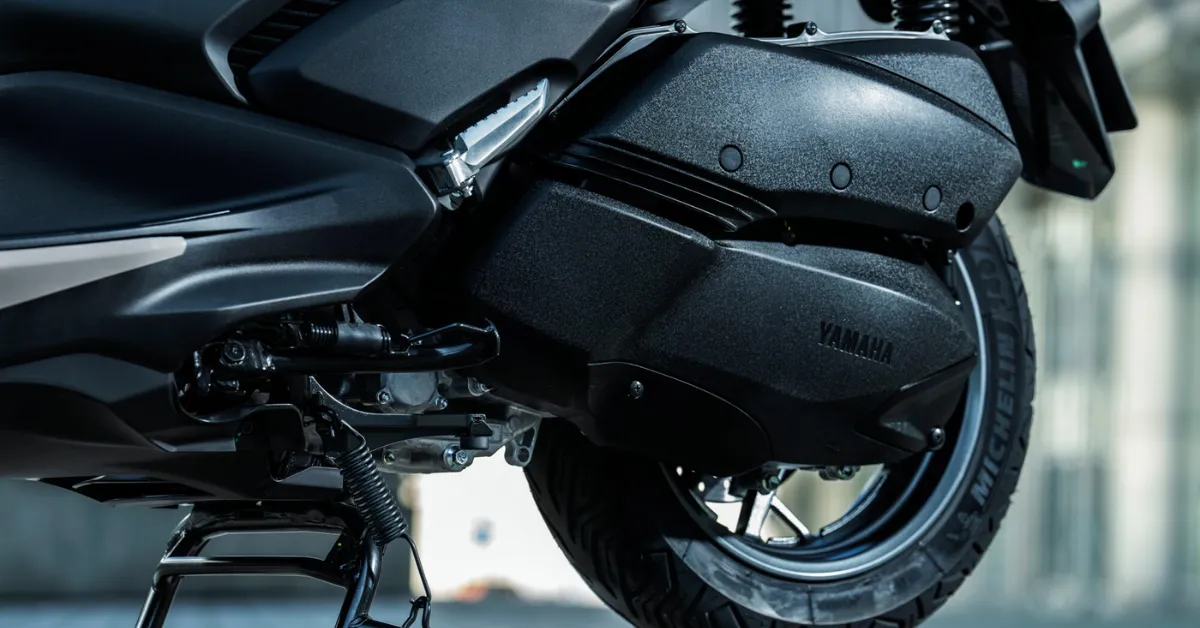Yamaha xmax 250 tech max+ 2025: sport scooter segmentinde zirve - etkin motor EURO5+ Uyumluluğu ve Blue Core Teknolojili 250 cc Motor - Etkin Motor