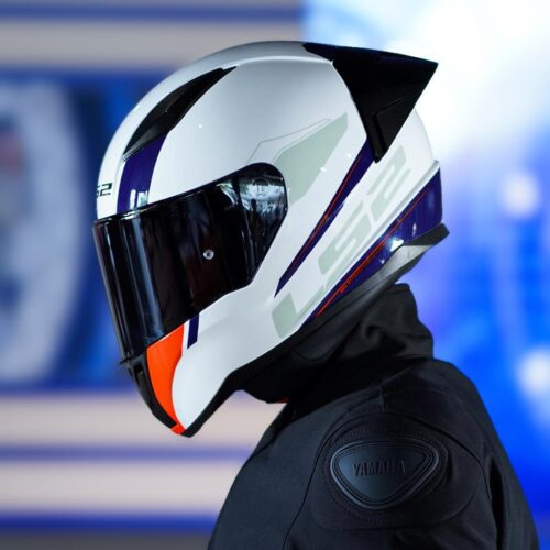 ls2-rapid-2-race-driveway-beyaz-kirmizi-mavi-kask-ve-seffaf-vizor-6130.jpg