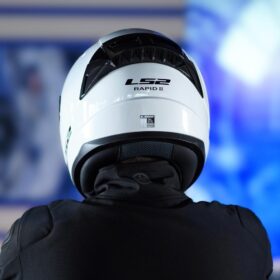 ls2-rapid-2-race-parlak-beyaz-kask-ve-seffaf-vizor-6145.jpg