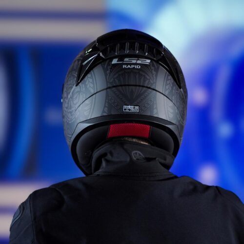 ls2-rapid-race-takaroa-mat-siyah-kask-ve-seffaf-vizor-6187.jpg