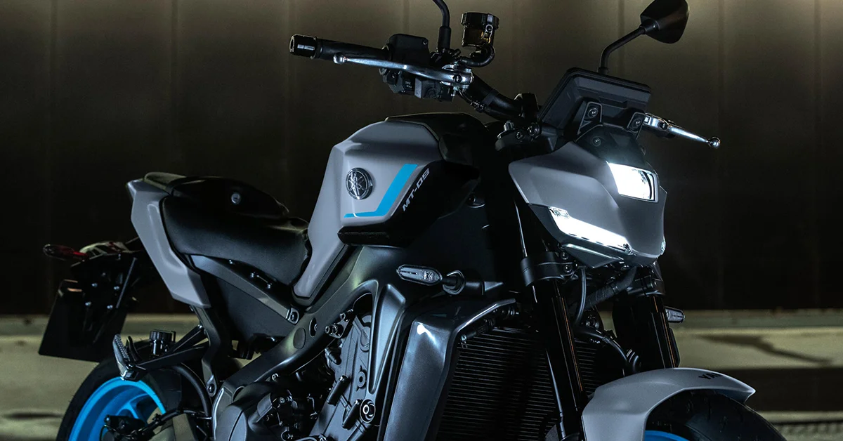 Yamaha mt-09 y-amt 2025 - etkin motor Agresif Hyper Naked Tasarım - Etkin Motor